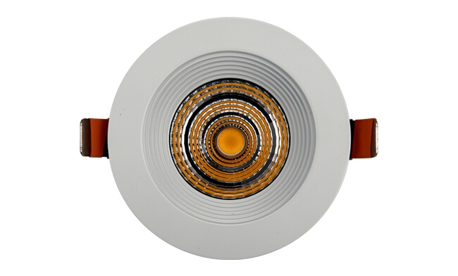 華輝照明專業(yè)生產(chǎn)LED筒燈，COB筒燈，全國行業(yè)領(lǐng)先，服務(wù)過全國各類工程達(dá)2000家。