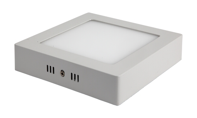 華輝照明產(chǎn)品有：面板燈,led面板燈,面板燈廠家,直發(fā)光面板燈，側(cè)發(fā)光面板燈高P無頻閃LED面板燈，光效均勻、柔和，無眩光。