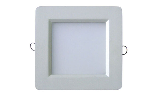 華輝照明產(chǎn)品有：面板燈,led面板燈,面板燈廠家,直發(fā)光面板燈，側(cè)發(fā)光面板燈高P無(wú)頻閃LED面板燈，光效均勻、柔和，無(wú)眩光。