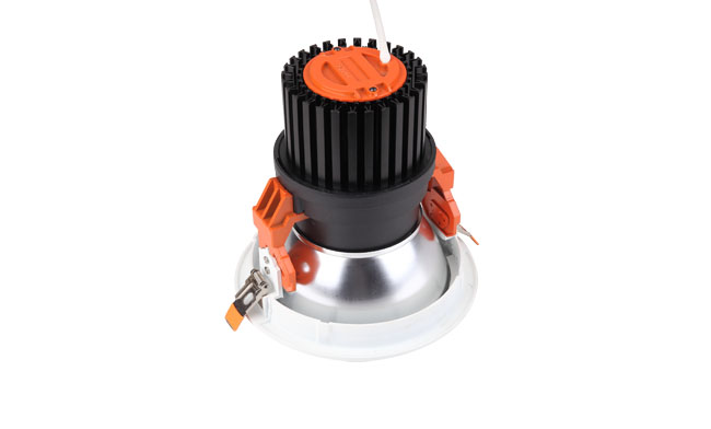 廣東筒燈，led筒燈，筒燈廠家，COB筒燈知名品牌華輝照明，公司產品通過3C、CE、UL、VDE等國內外權威認證。