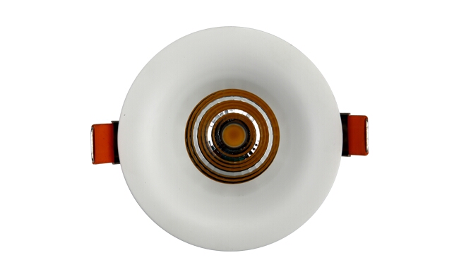 華輝照明專業生產LED筒燈，COB筒燈，全國行業領先，服務過全國各類工程達2000家。