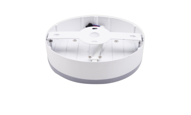 華輝照明成立于1987年，是一家專業(yè)生產(chǎn)面板燈,led面板燈,面板燈廠家,直發(fā)光面板燈，側發(fā)光面板燈的大型企業(yè)。