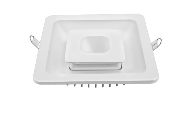 華輝照明LED筒燈驅動為恒流隔離外置驅動，便于安裝維護，與光源板實現完美匹配。