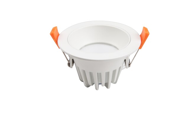 華輝照明LED筒燈驅動為恒流隔離外置驅動，便于安裝維護，與光源板實現完美匹配。