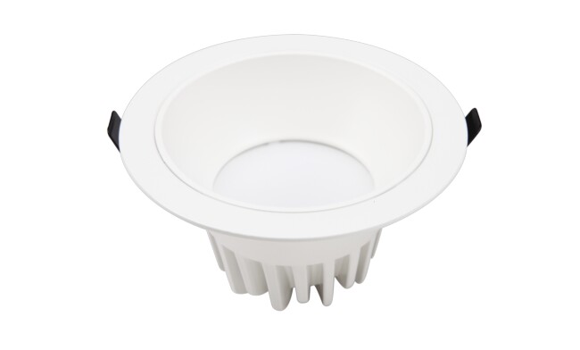 華輝照明LED筒燈驅動為恒流隔離外置驅動，便于安裝維護，與光源板實現完美匹配。