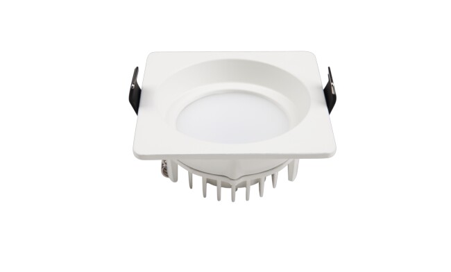 華輝照明LED筒燈驅(qū)動(dòng)為恒流隔離外置驅(qū)動(dòng)，便于安裝維護(hù)，與光源板實(shí)現(xiàn)完美匹配。