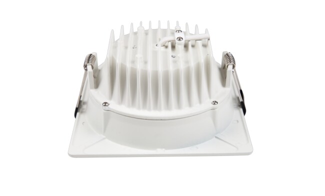 廣東筒燈，led筒燈，筒燈廠家，COB筒燈知名品牌華輝照明，公司產(chǎn)品通過3C、CE、UL、VDE等國內(nèi)外權威認證。