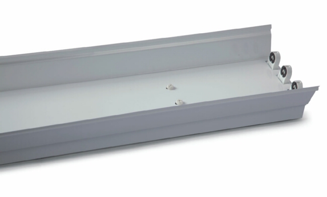 華輝照明專業生產LED燈管支架，全國行業領先，服務過全國各類工程達2000家。